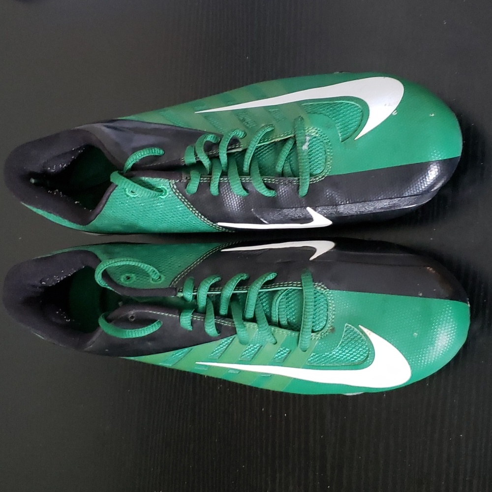nike vapor pro low TD football size 10.5.  Pre-owned.green&black. Good condition